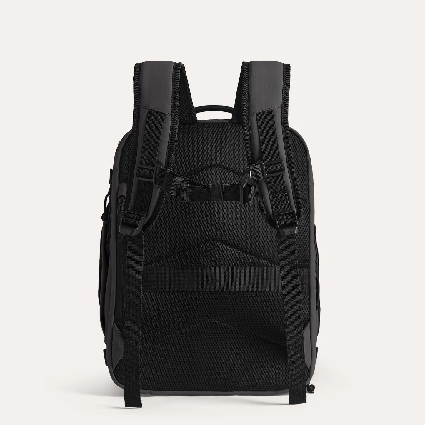 TravelVault Pro™ | Mehr Platz. Weniger Chaos. Ein smarter Rucksack.