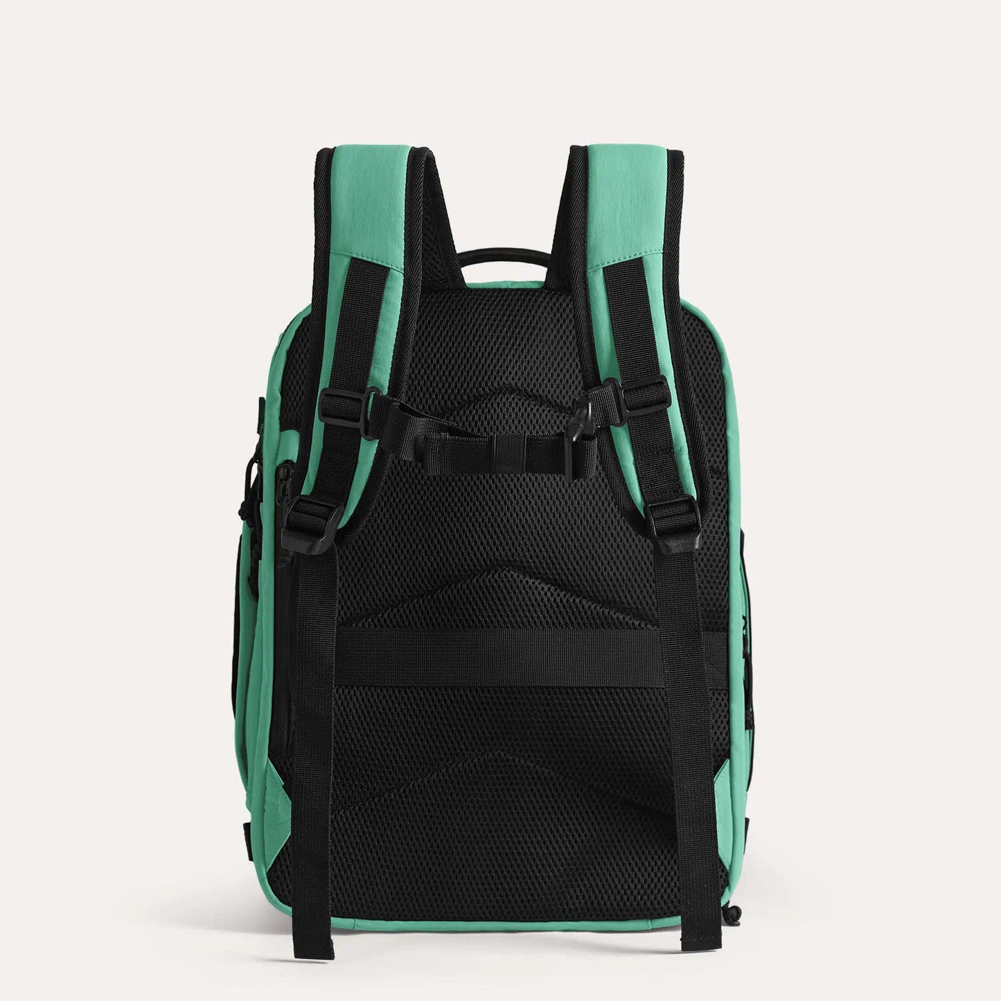 TravelVault Pro™ | Mehr Platz. Weniger Chaos. Ein smarter Rucksack.