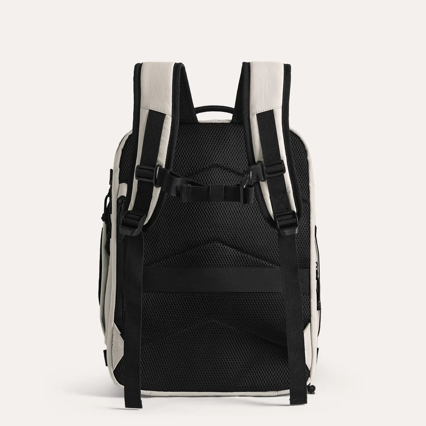 TravelVault Pro™ | Mehr Platz. Weniger Chaos. Ein smarter Rucksack.